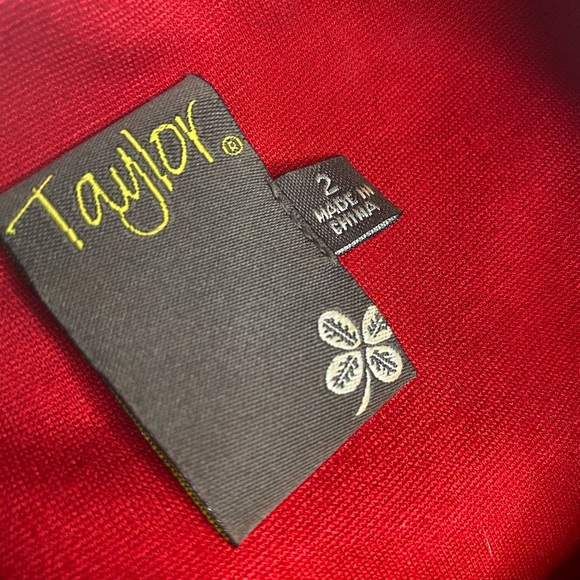 Taylor Red Dress, size 2 - Picture 3 of 4
